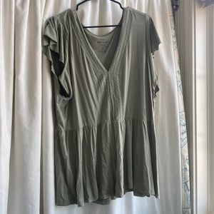 Torrid size 3 top - super soft